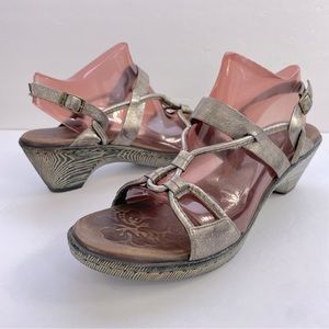 Born‎ Pamati Sandal Metallic Leather